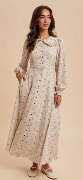 The Lauren PeterPan Collared Dress in Floral